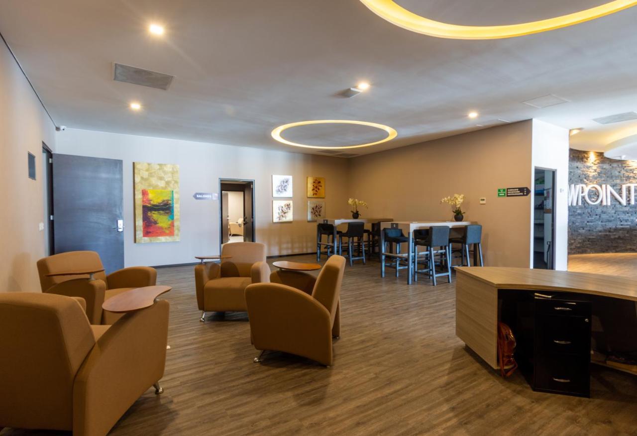 Hotel Glow Point - Mulza Леон Экстерьер фото