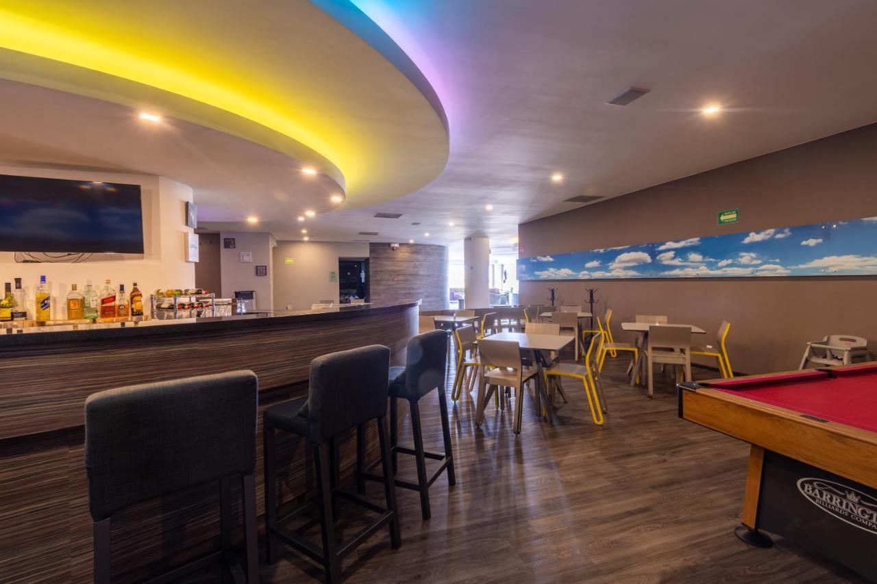 Hotel Glow Point - Mulza Леон Экстерьер фото